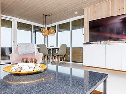 6 Person Holiday Home in Lokken-by Traum