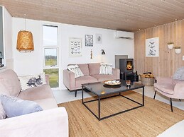 6 Person Holiday Home in Lokken-by Traum