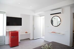 Caldera Cliff Illusion