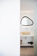 Caldera Cliff Illusion