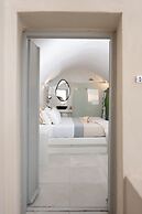 Caldera Cliff Illusion