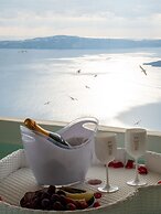 Caldera Cliff Illusion