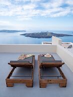 Caldera Cliff Illusion