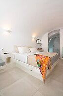 Caldera Cliff Illusion