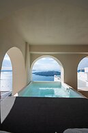 Caldera Cliff Illusion