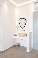 Caldera Cliff Illusion