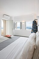 Caldera Cliff Illusion