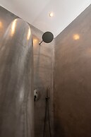 Caldera Cliff Illusion