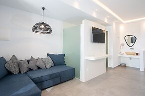 Caldera Cliff Illusion