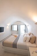 Caldera Cliff Illusion