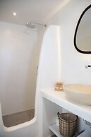 Caldera Cliff Illusion