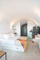 Caldera Cliff Illusion