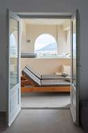 Caldera Cliff Illusion