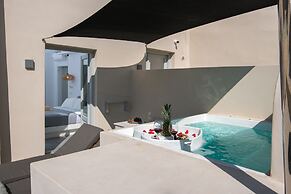 Caldera Cliff Illusion