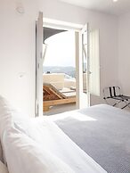 Caldera Cliff Illusion