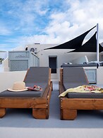 Caldera Cliff Illusion