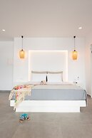 Caldera Cliff Illusion