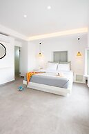 Caldera Cliff Illusion