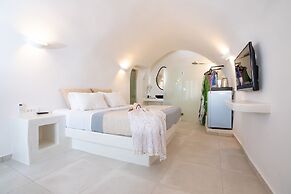 Caldera Cliff Illusion