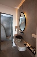 Caldera Cliff Illusion