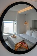 Caldera Cliff Illusion