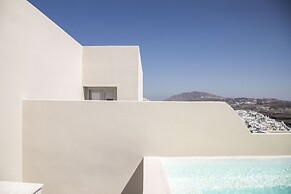 Caldera Cliff Illusion