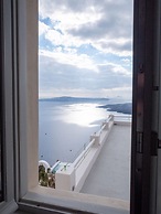 Caldera Cliff Illusion