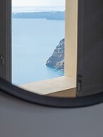 Caldera Cliff Illusion