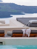 Caldera Cliff Illusion