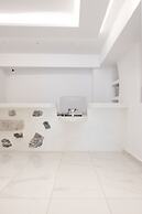 Caldera Cliff Illusion