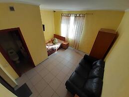 Hostel Avrora