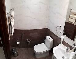 Hotel Day and Night on Michurinskiy