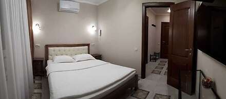 Hotel Day and Night on Michurinskiy