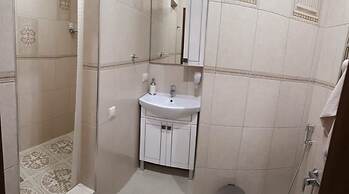 Hotel Day and Night on Profsoyuznoy