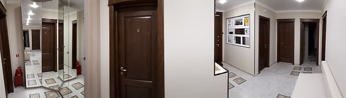 Hotel Day and Night on Profsoyuznoy