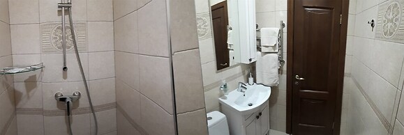 Hotel Day and Night on Profsoyuznoy