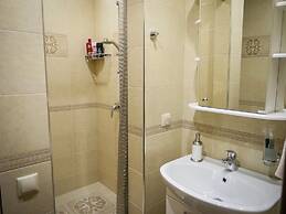 Hotel Day and Night on Profsoyuznoy