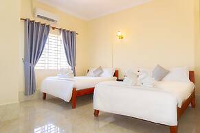 Kampot Moyura Guest House