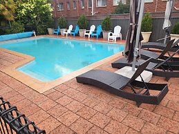 Country Plaza Queanbeyan