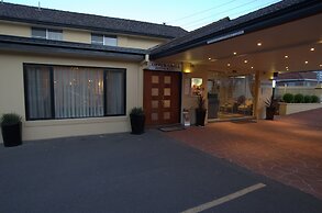 Country Plaza Queanbeyan