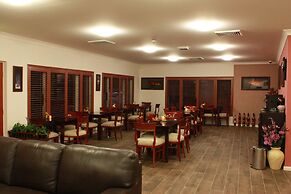 Country Plaza Queanbeyan