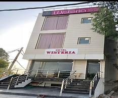 Hotel Wisteria