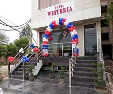 Hotel Wisteria