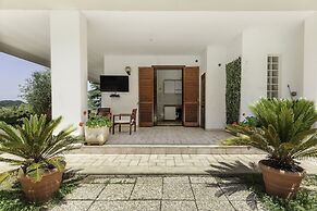 La Villa - Luxury Home