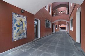 Meson Real Hotel & Suites