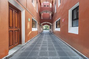 Meson Real Hotel & Suites