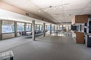 Caswell Resort Hotel