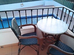 Albufeira 2 Bedroom Apartment 5 Min. From Falesia Beach and Close to C