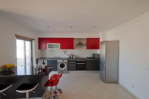 Modern 2 Bed Apartment 5km Carvoeiro