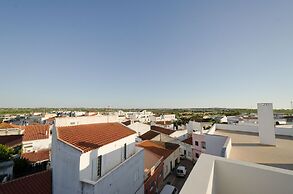 Modern 2 Bed Apartment 5km Carvoeiro